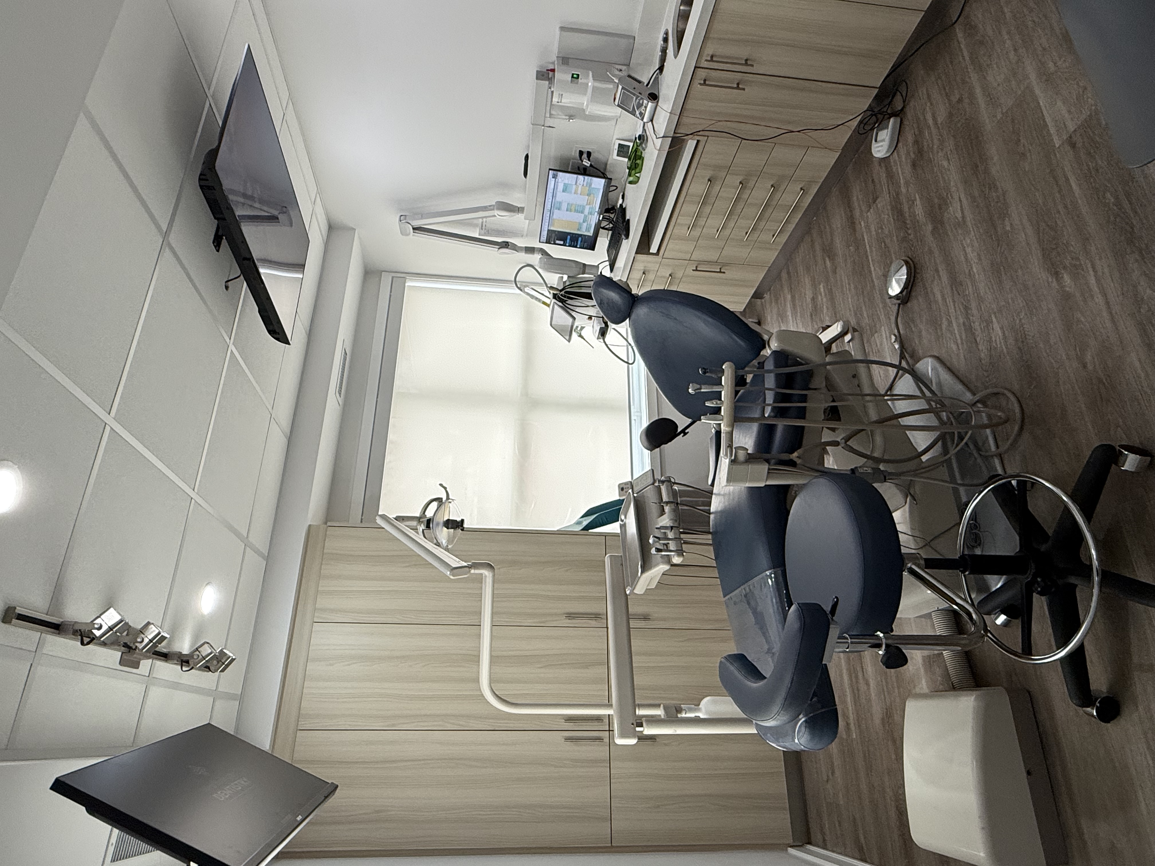 West Burlington Dentistry dental clinic in Burlington - Photo 1